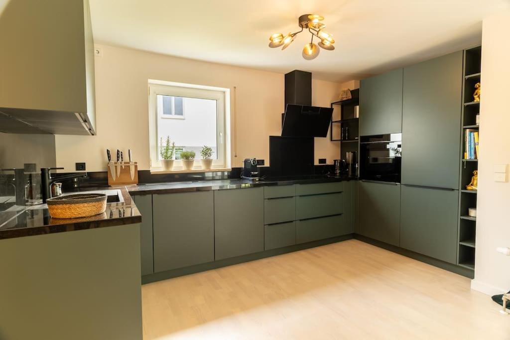 Grafschafft Angenehmes Wohnen - Ferienwohnung Mit 2 Schlafzimmern Pirna Exterior photo